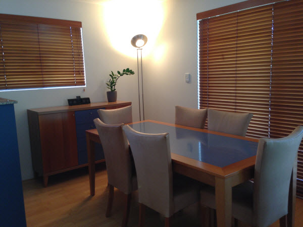 Decluttered DIning Area