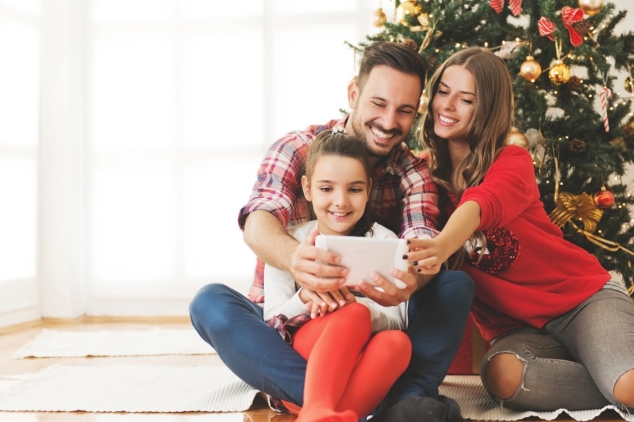 bonding with loved ones this holiday season can provide enormous stress relief 